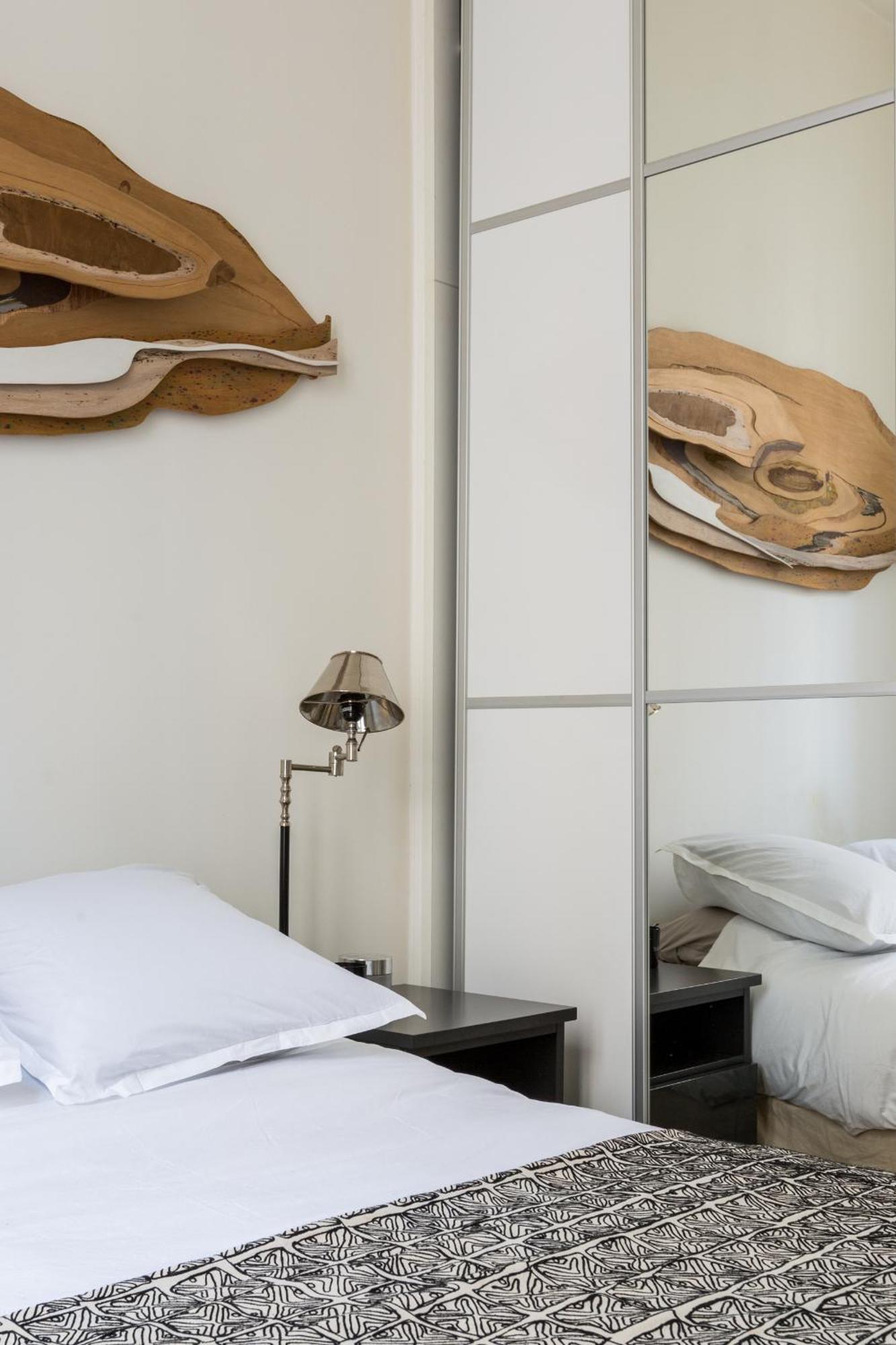 Veeve - Square Du Temple Comfort Apartment